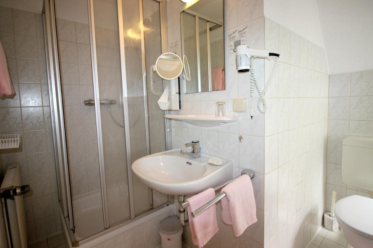 Hotel-Garni Haus Johanna Einbeck Bagian luar foto
